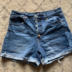 High waisted button closure medium wash short